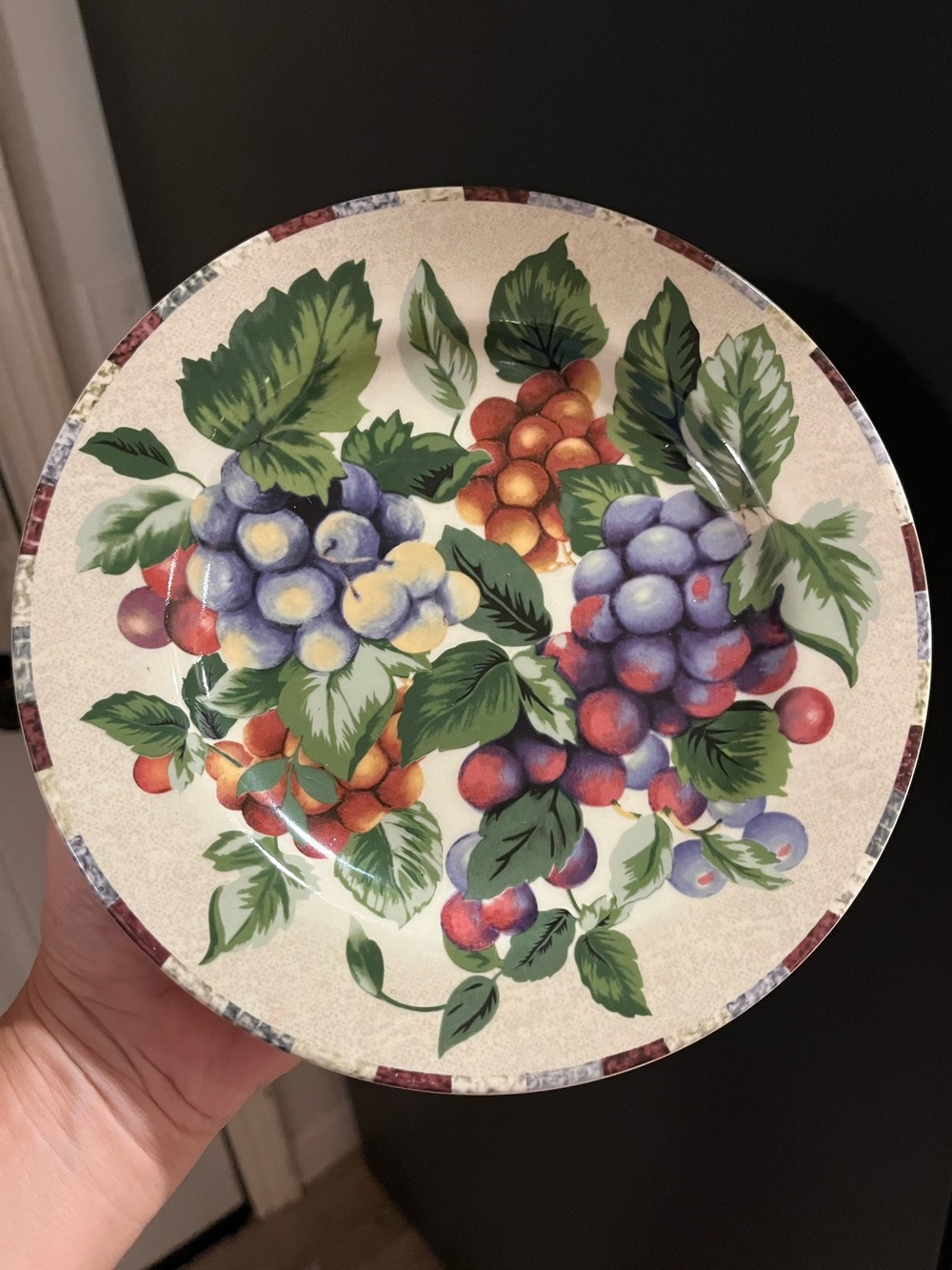 Sakura Oneida Grape Motif 8” Salad Plate
